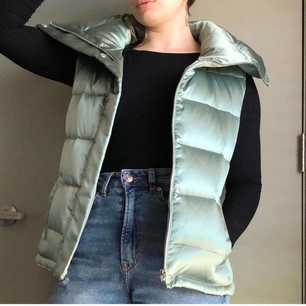 TALBOTS SHINY GREEN PUFFED VEST